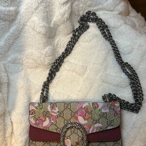 beautiful floral/monogram inspired bag with pewter hardware